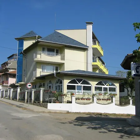 Hotel Family Atlas